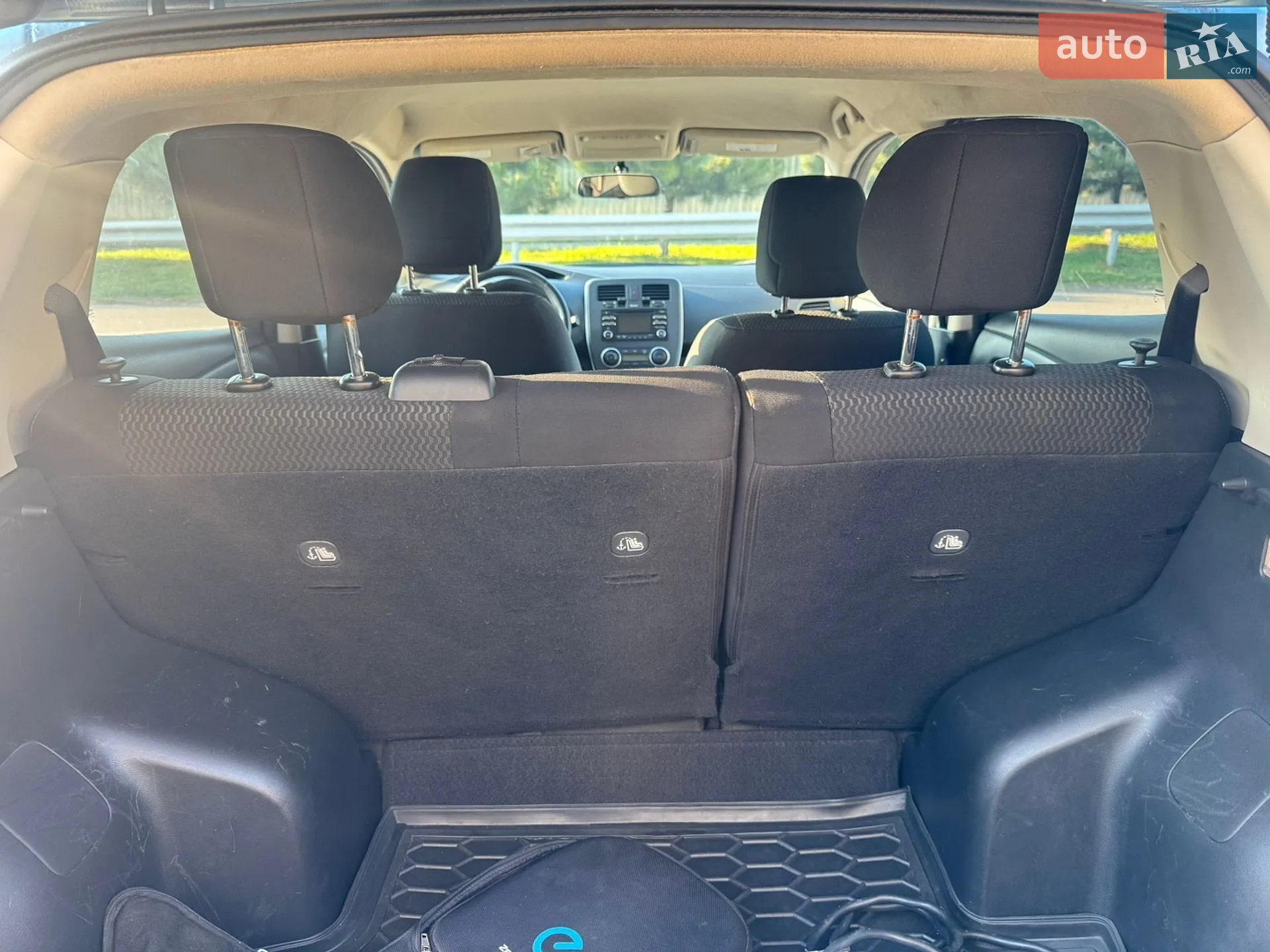 2014 Nissan Leaf - мініатюра 44