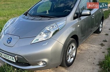 Хэтчбек Nissan Leaf 2014 в Ровно
