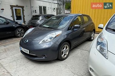 Хэтчбек Nissan Leaf 2013 в Умани