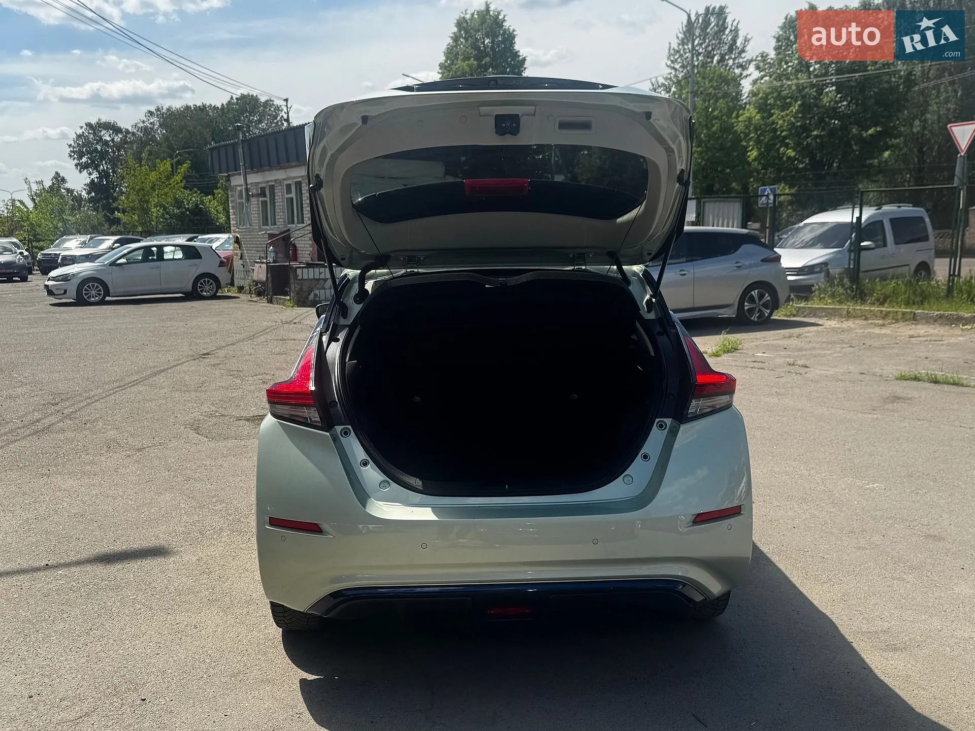 2018 Nissan Leaf - мініатюра 13