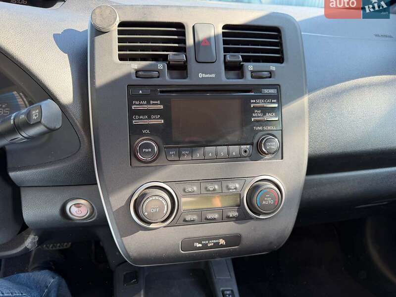 Хетчбек Nissan Leaf 2013 в Києві фото 14 Хетчбек Nissan Leaf 2013 в Києві