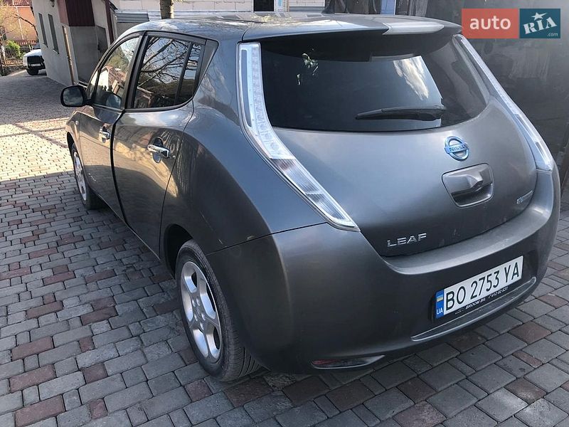 Хэтчбек Nissan Leaf 2017 в Тернополе