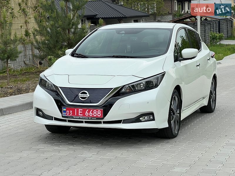 Хэтчбек Nissan Leaf 2018 в Ровно