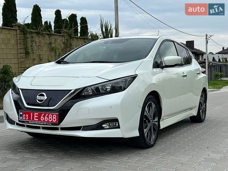 Хэтчбек Nissan Leaf 2018 в Ровно