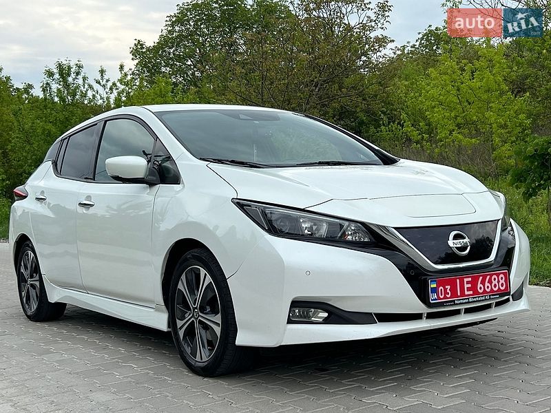 Хэтчбек Nissan Leaf 2018 в Ровно