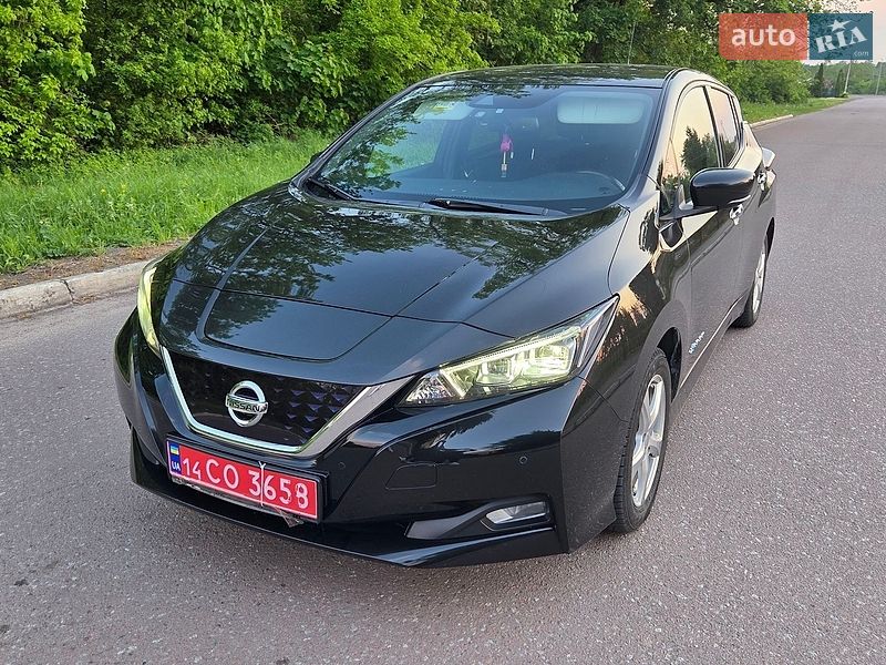 Хэтчбек Nissan Leaf 2017 в Радивилове