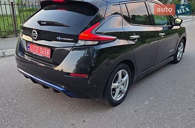 Хэтчбек Nissan Leaf 2017 в Радивилове
