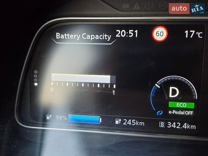Хэтчбек Nissan Leaf 2017 в Радивилове