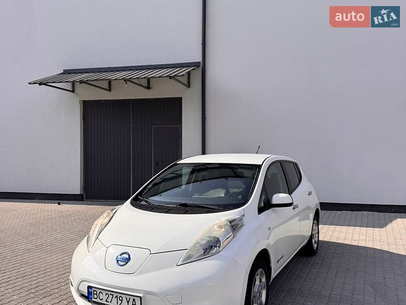 Хетчбек Nissan Leaf 2013 в Бориславі фото Хетчбек Nissan Leaf 2013 в Бориславі