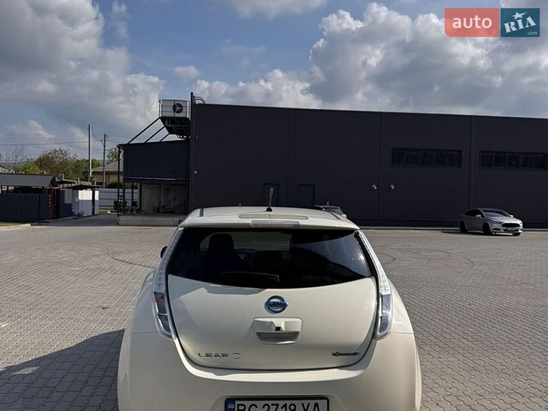 Хетчбек Nissan Leaf 2013 в Бориславі фото 5 Хетчбек Nissan Leaf 2013 в Бориславі