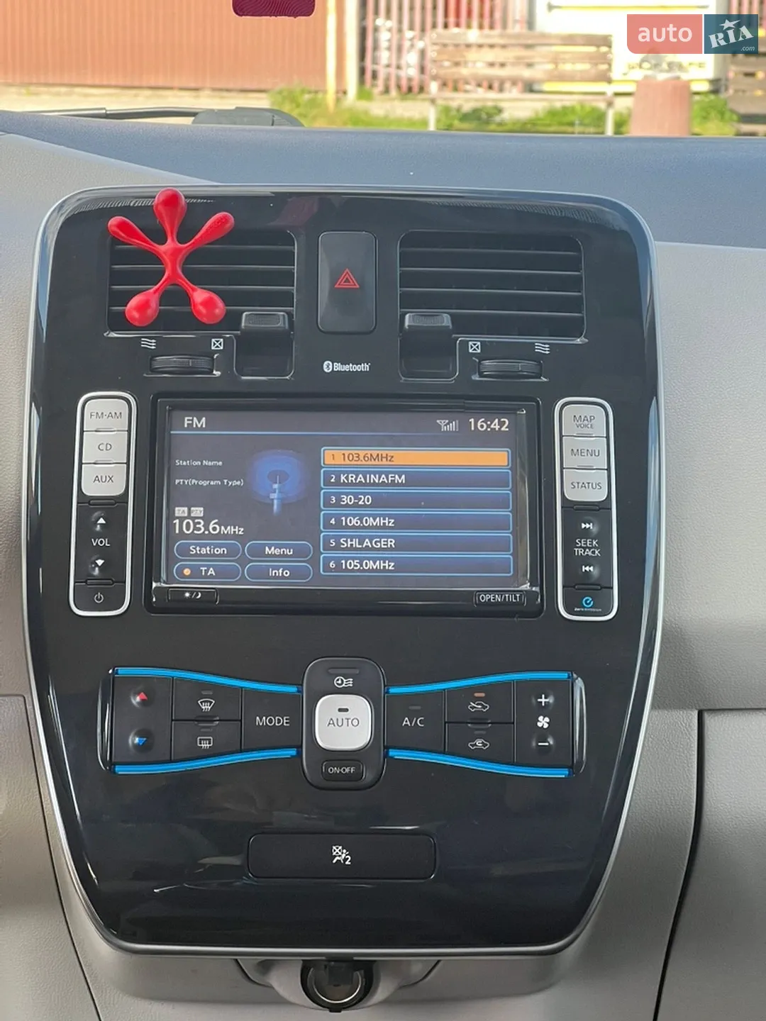 2012 Nissan Leaf - мініатюра 13