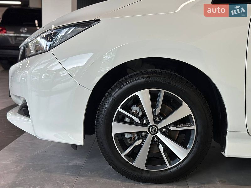Хэтчбек Nissan Leaf 2020 в Львове