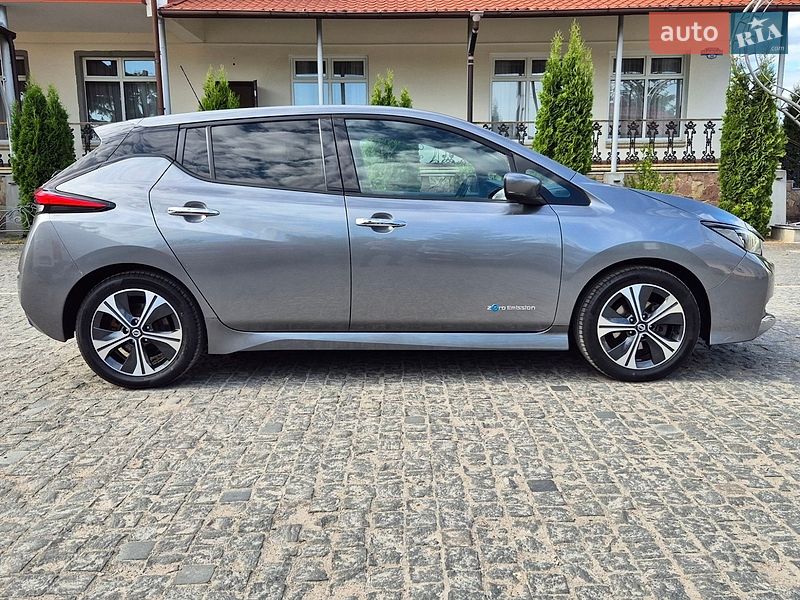 Хэтчбек Nissan Leaf 2018 в Золочеве фото 13 Хэтчбек Nissan Leaf 2018 в Золочеве