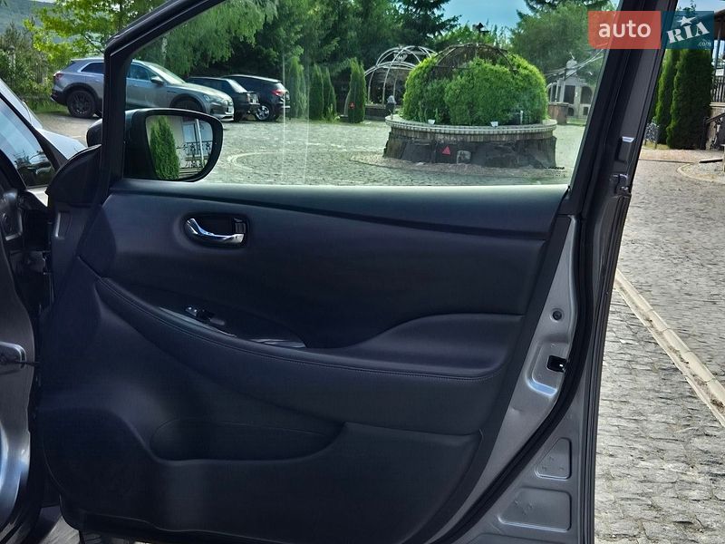 Хэтчбек Nissan Leaf 2018 в Золочеве фото 23 Хэтчбек Nissan Leaf 2018 в Золочеве