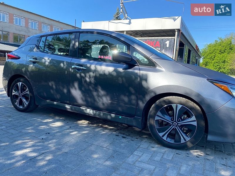 Хетчбек Nissan Leaf 2021 в Вінниці