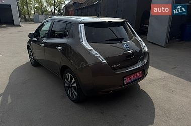 Хэтчбек Nissan Leaf 2015 в Кременчуге