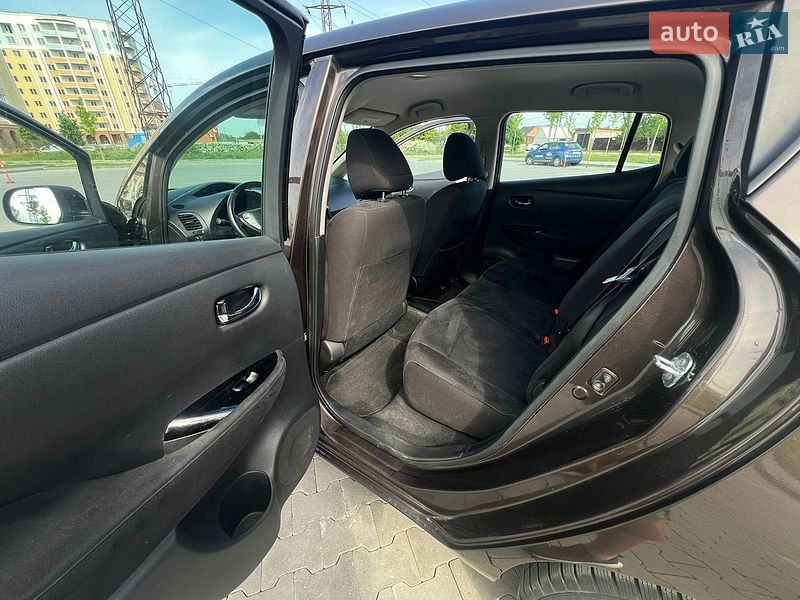 Хэтчбек Nissan Leaf 2015 в Ирпене фото 5 Хэтчбек Nissan Leaf 2015 в Ирпене