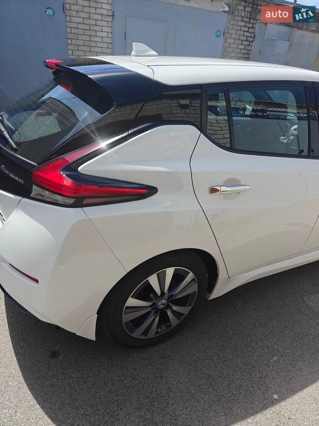 2017 Nissan Leaf - мініатюра 9