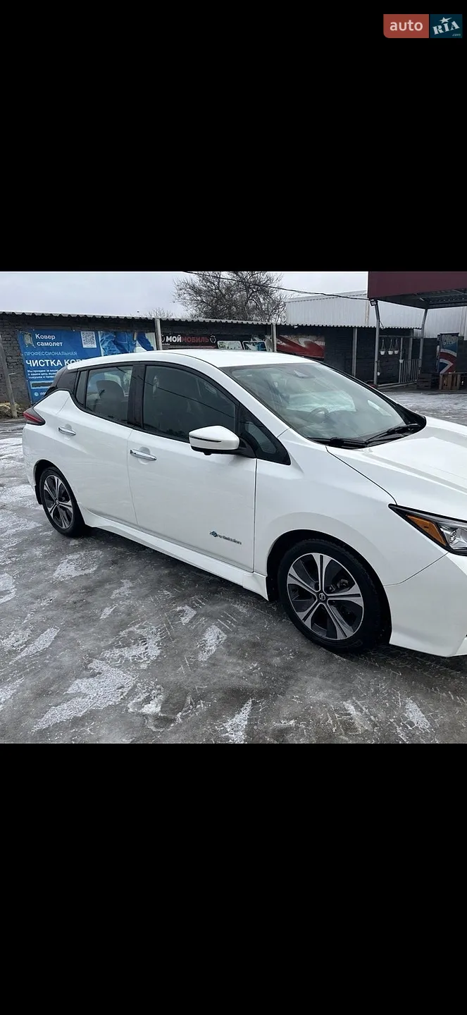 2017 Nissan Leaf - мініатюра 27
