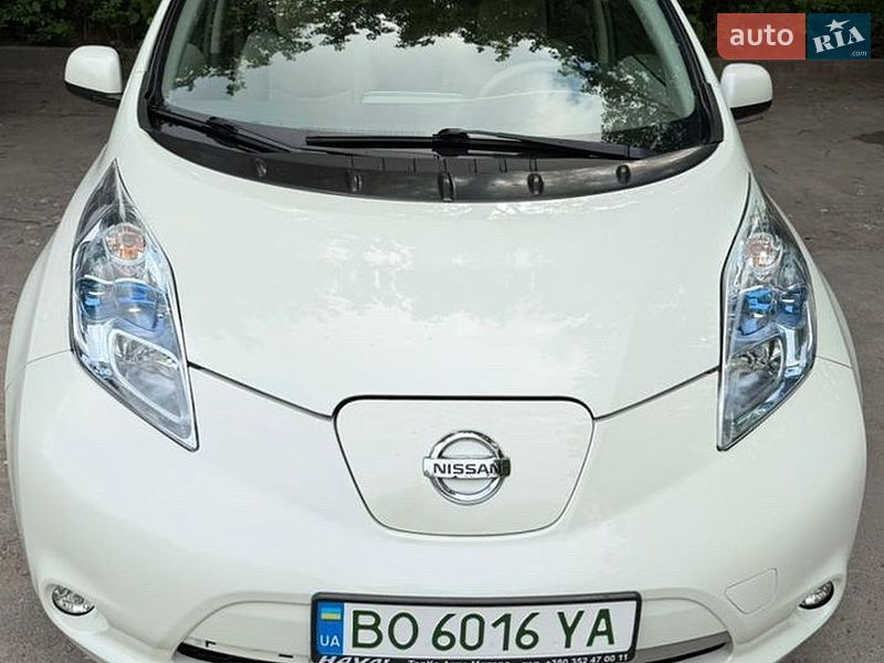Хетчбек Nissan Leaf 2013 в Тернополі