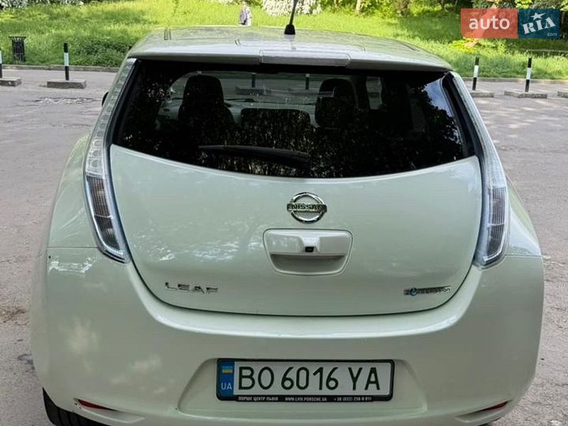 Хетчбек Nissan Leaf 2013 в Тернополі