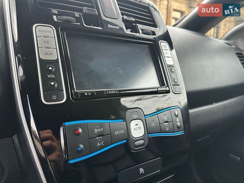 Хэтчбек Nissan Leaf 2017 в Николаеве