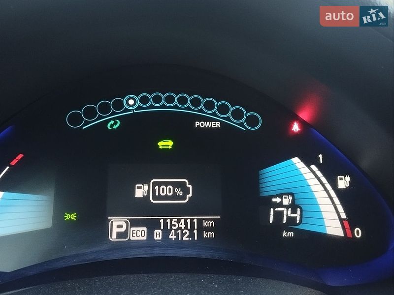 Хэтчбек Nissan Leaf 2017 в Николаеве