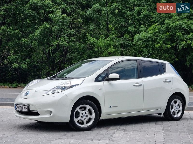 Хэтчбек Nissan Leaf 2013 в Тернополе