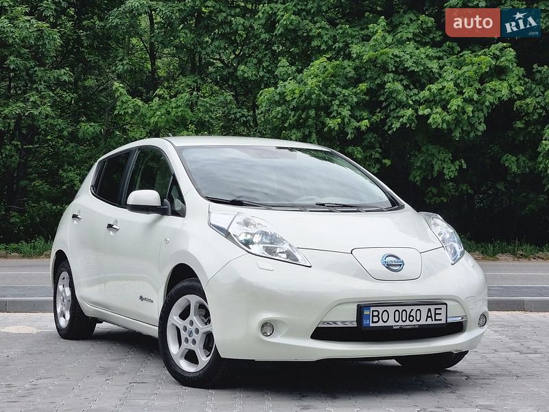 Хэтчбек Nissan Leaf 2013 в Тернополе