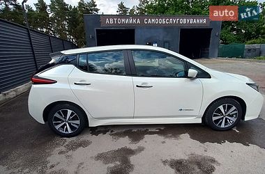 Хэтчбек Nissan Leaf 2018 в Житомире