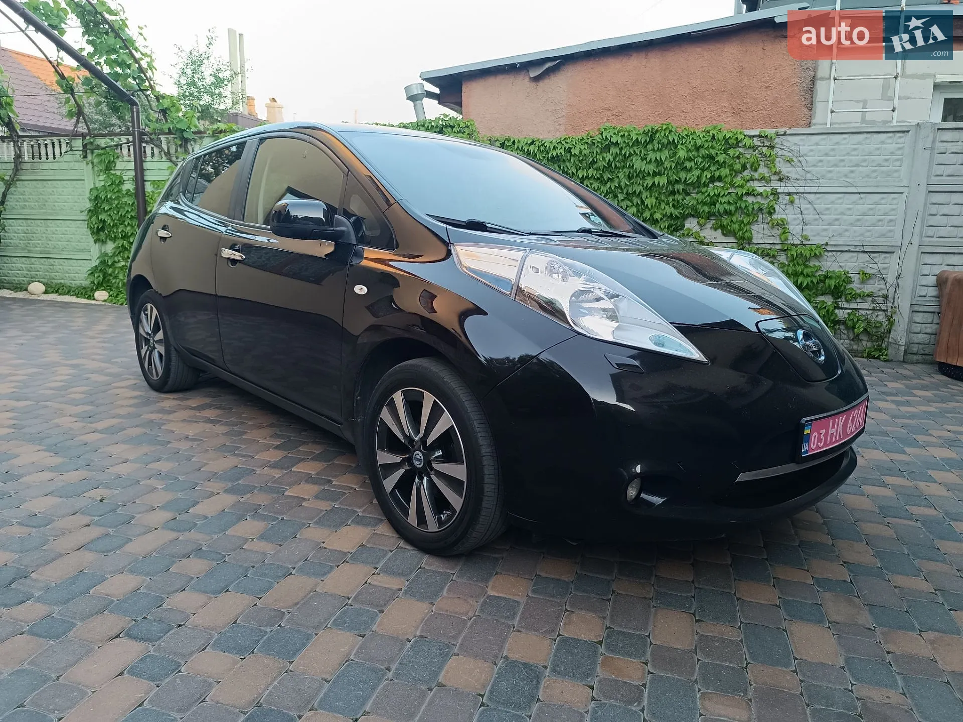 2015 Nissan Leaf - мініатюра 2