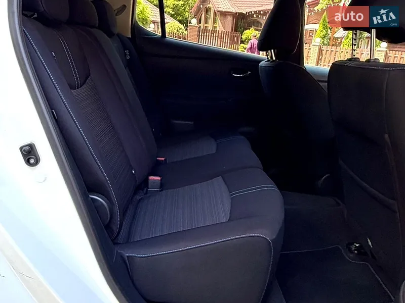 Nissan Leaf 2019 VIN SJNFAAZE1U0075586 фото оголошення 76 з 159