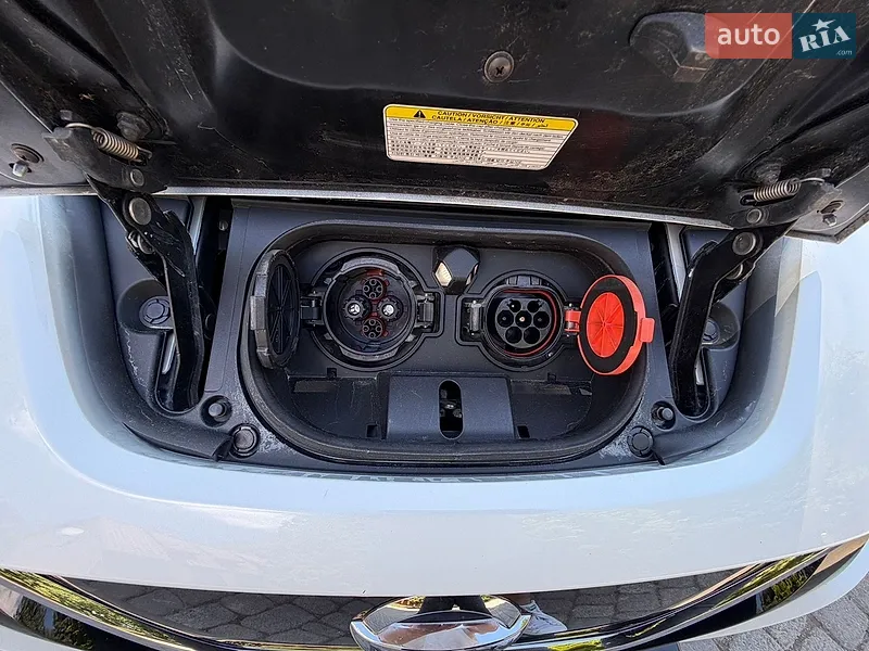 Nissan Leaf 2019 VIN SJNFAAZE1U0075586 фото оголошення 122 з 159