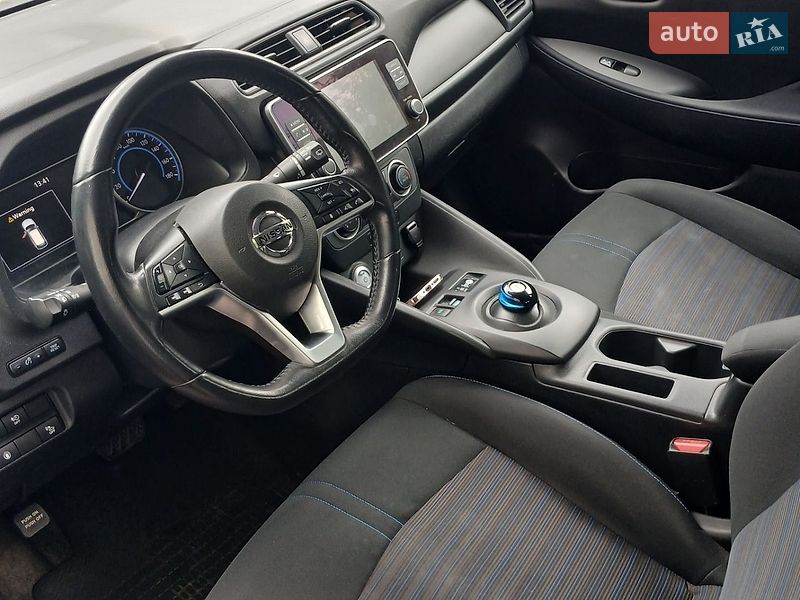 Хэтчбек Nissan Leaf 2022 в Луцке