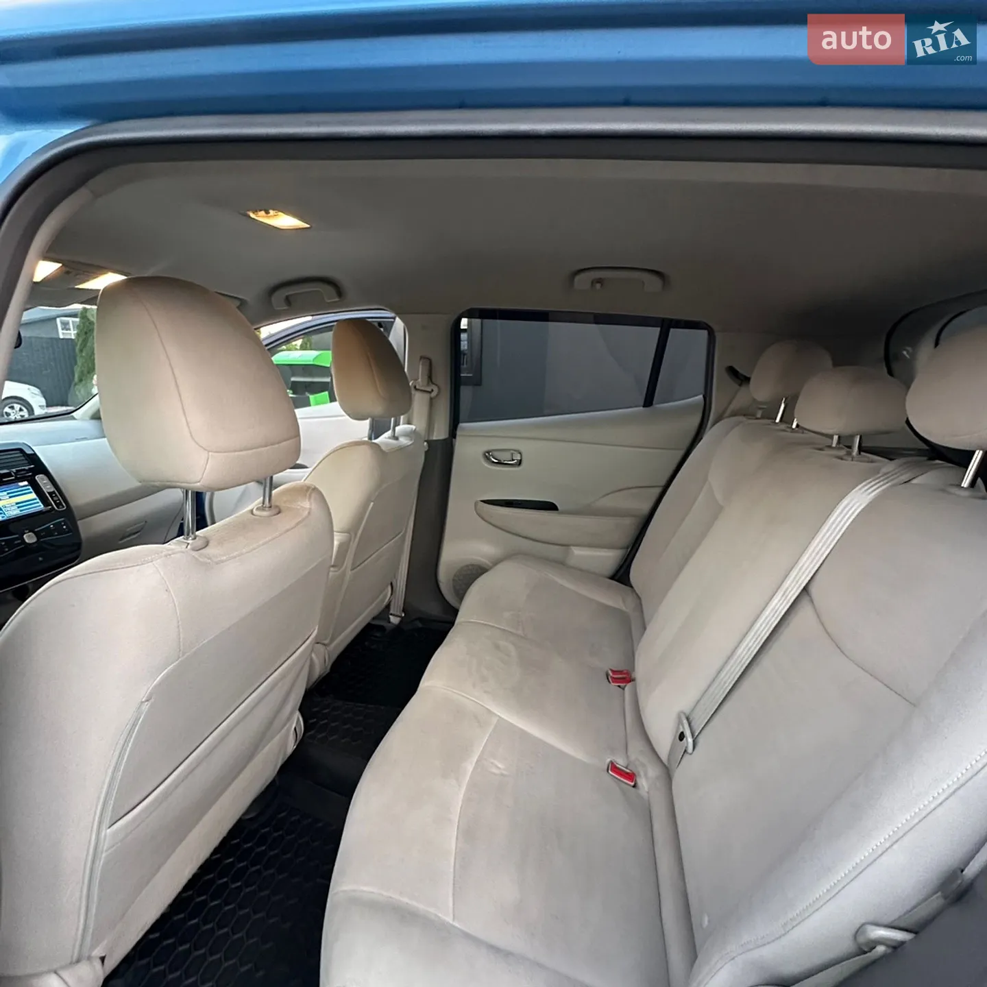2012 Nissan Leaf - мініатюра 28