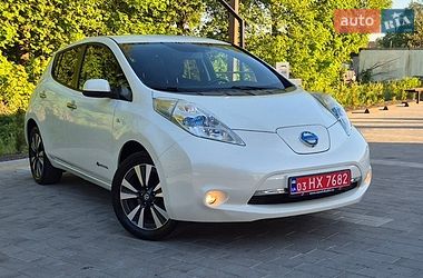 Хэтчбек Nissan Leaf 2015 в Львове