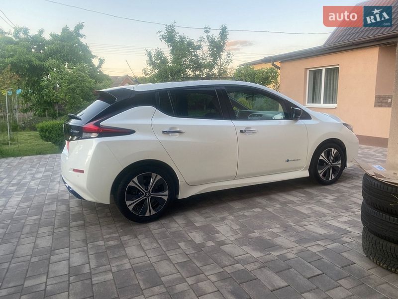 Хэтчбек Nissan Leaf 2019 в Виннице