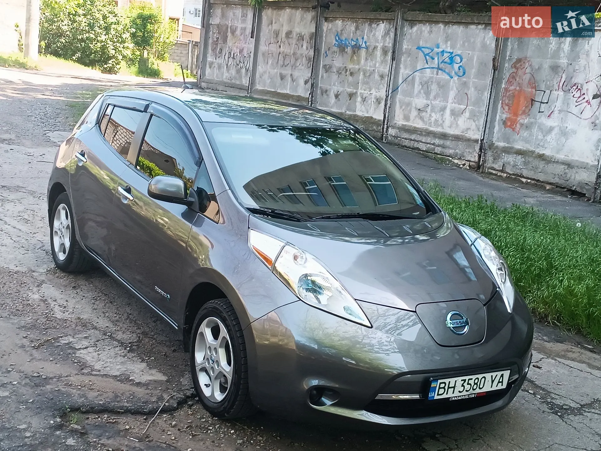 2016 Nissan Leaf - мініатюра 18