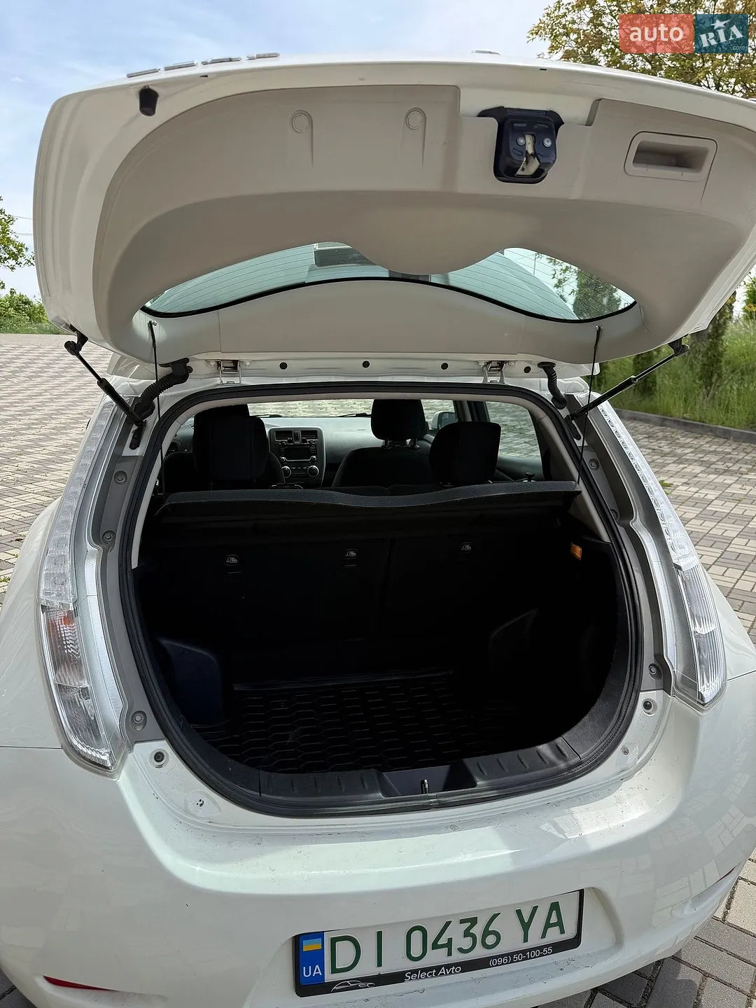 2017 Nissan Leaf - мініатюра 9