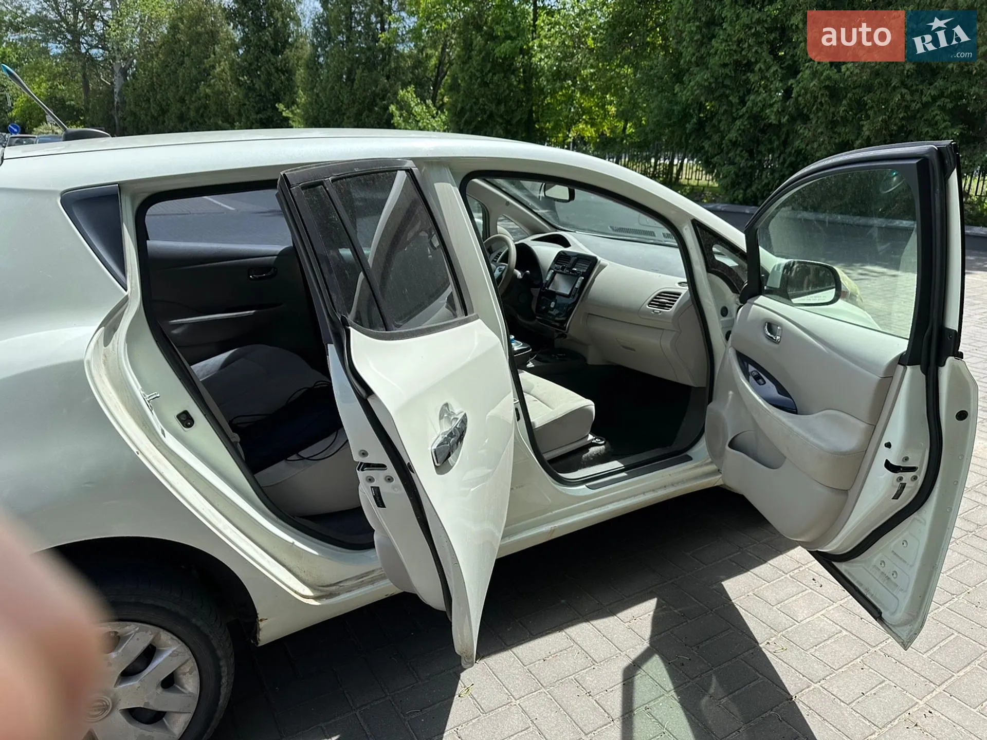 2011 Nissan Leaf - мініатюра 8