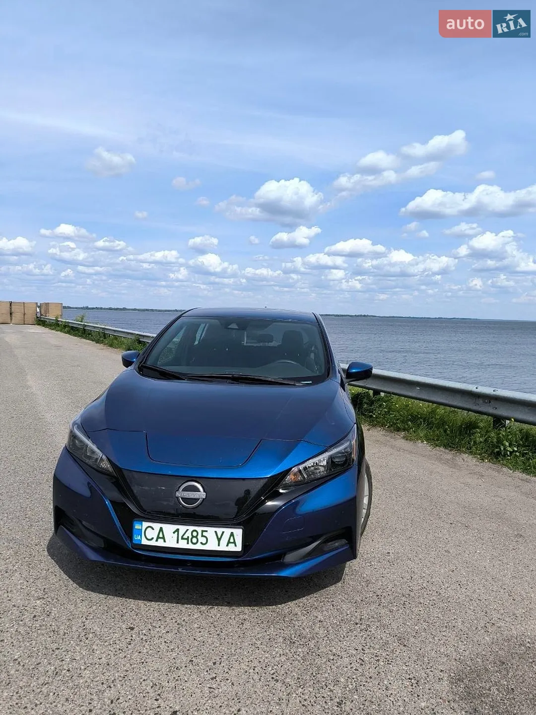 2022 Nissan Leaf - фото 1