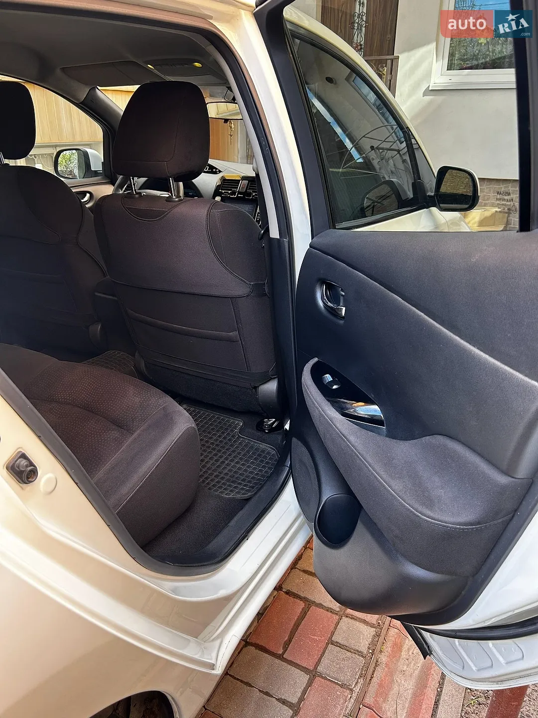 2015 Nissan Leaf - мініатюра 12