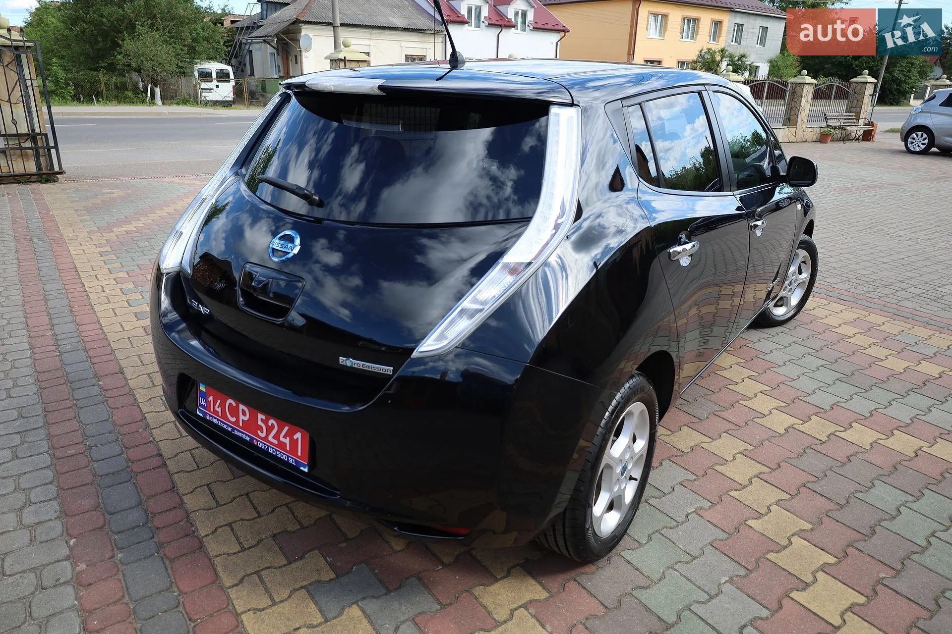 2011 Nissan Leaf - мініатюра 16