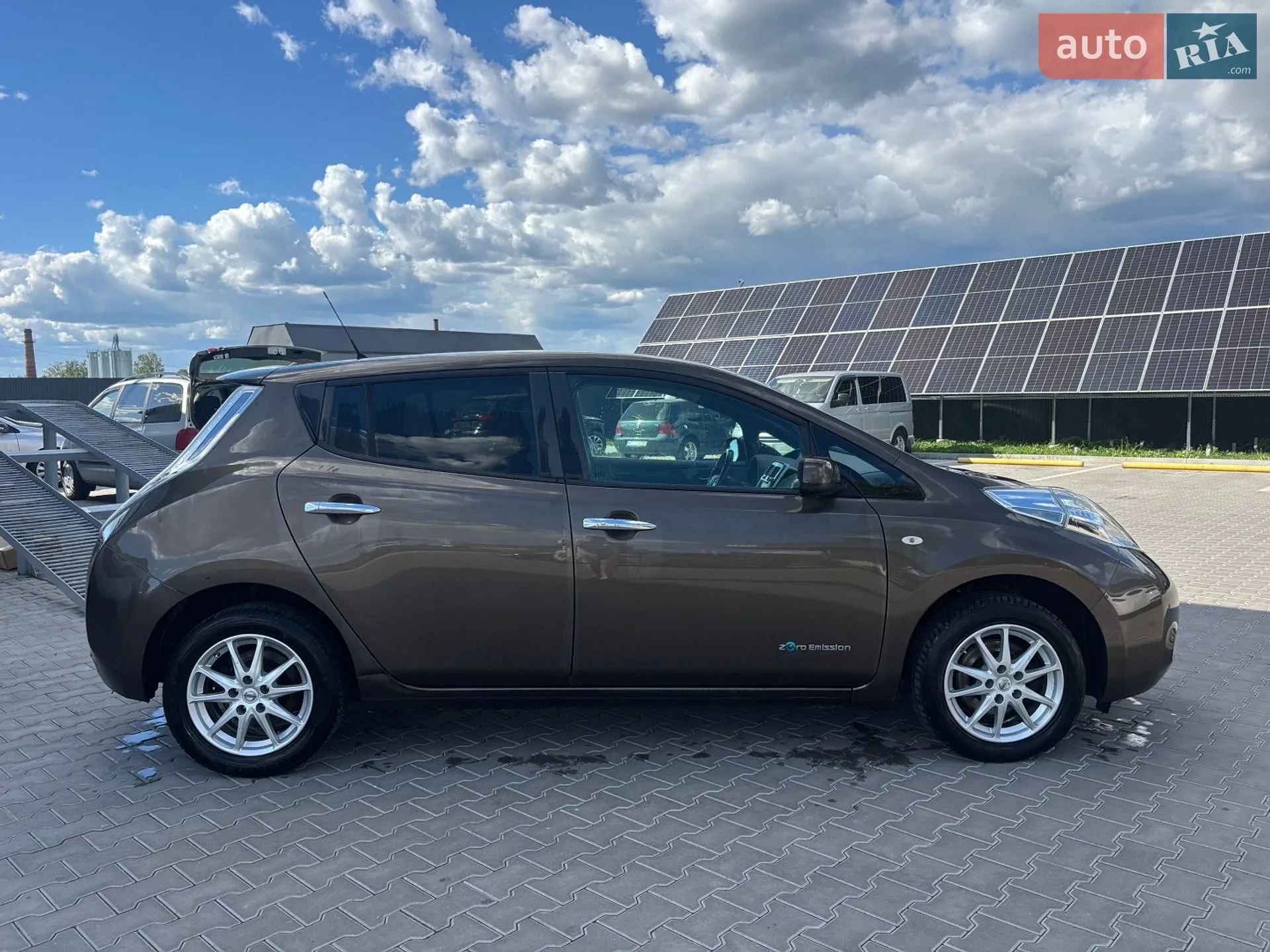 2016 Nissan Leaf - мініатюра 8