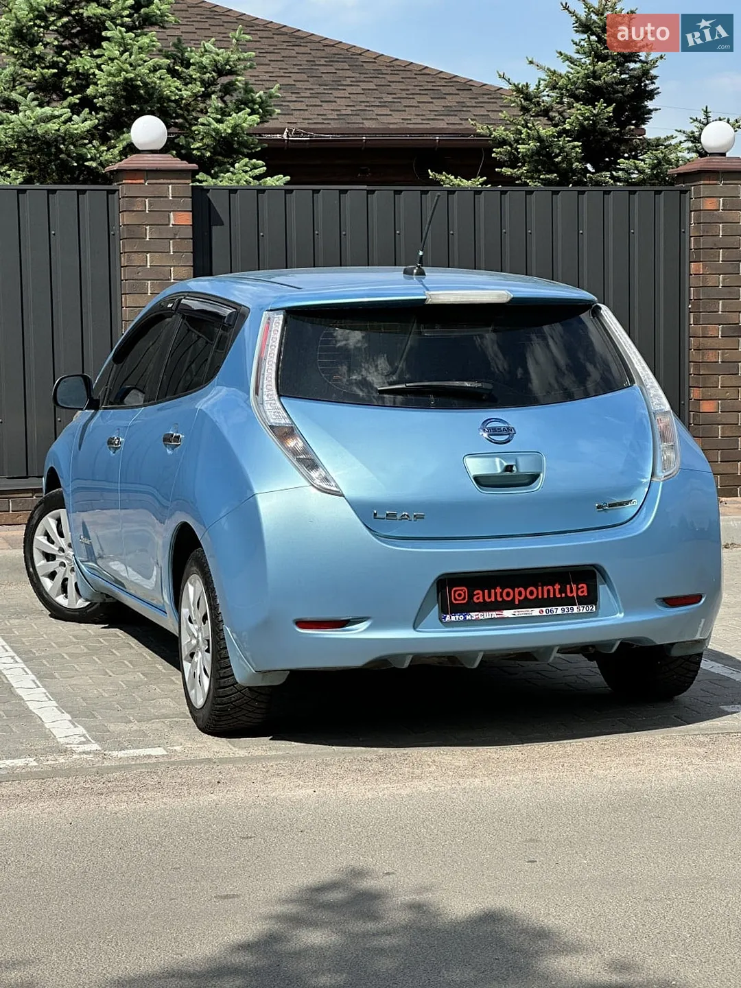 2015 Nissan Leaf - мініатюра 11