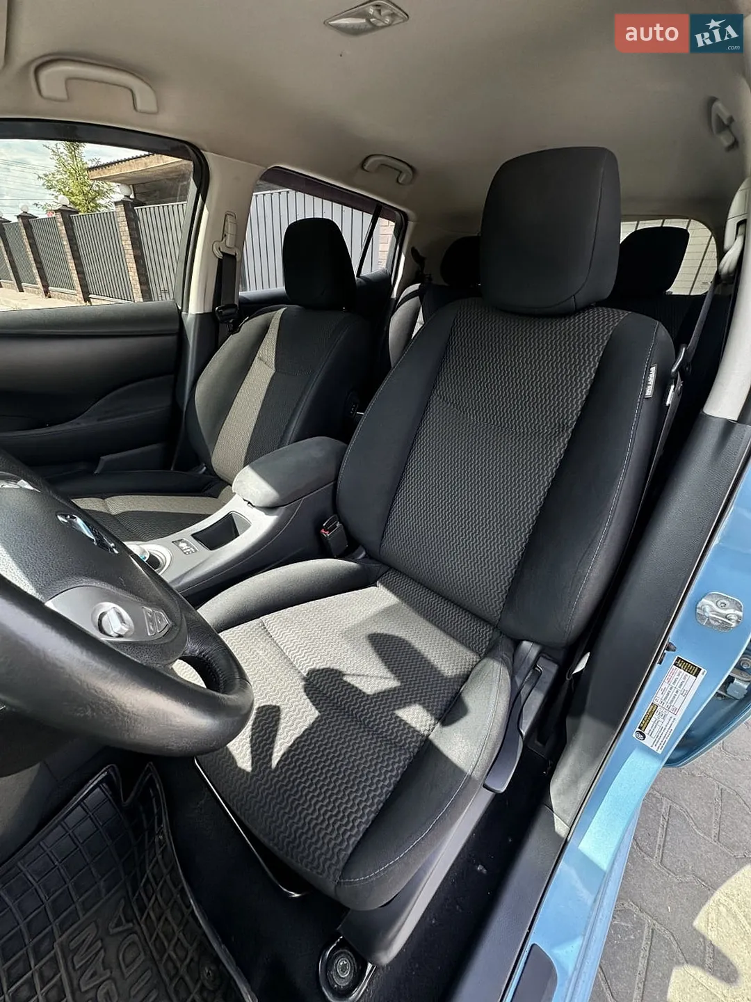 2015 Nissan Leaf - мініатюра 17