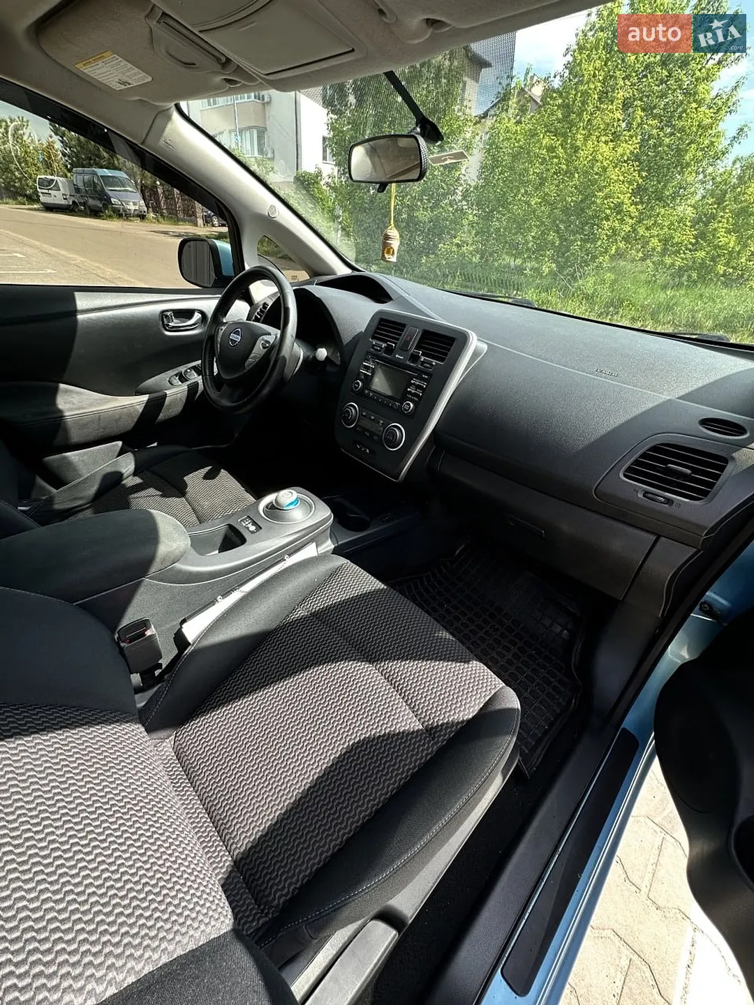 2015 Nissan Leaf - мініатюра 23