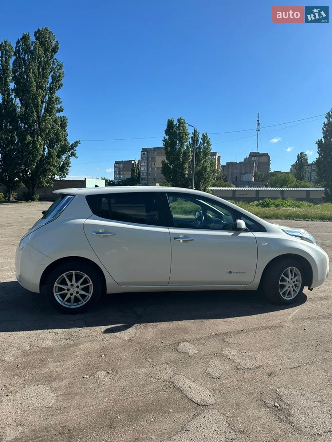 2017 Nissan Leaf - мініатюра 4