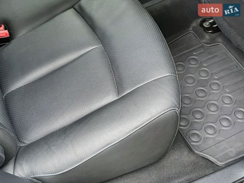Хэтчбек Nissan Leaf 2016 в Луцке