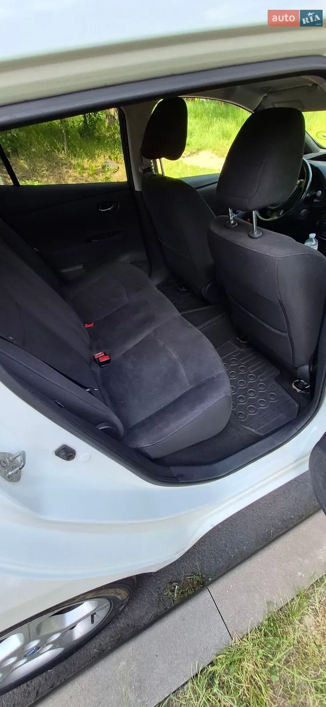 2013 Nissan Leaf - мініатюра 9